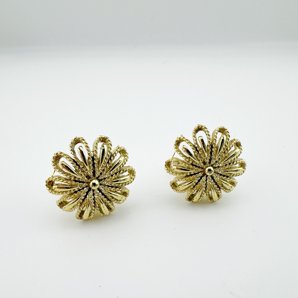 Vintage Coro Gold Tone Flower Clip On Earrings